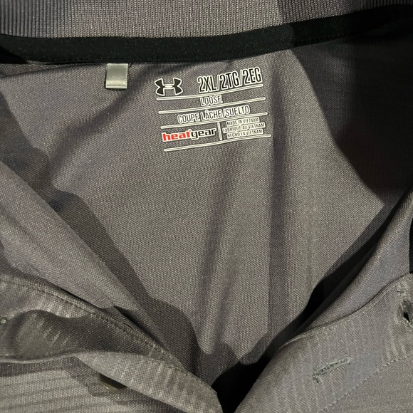 Mens Under Armour polo. Grey, size 2xl. - Picture 3 of 3